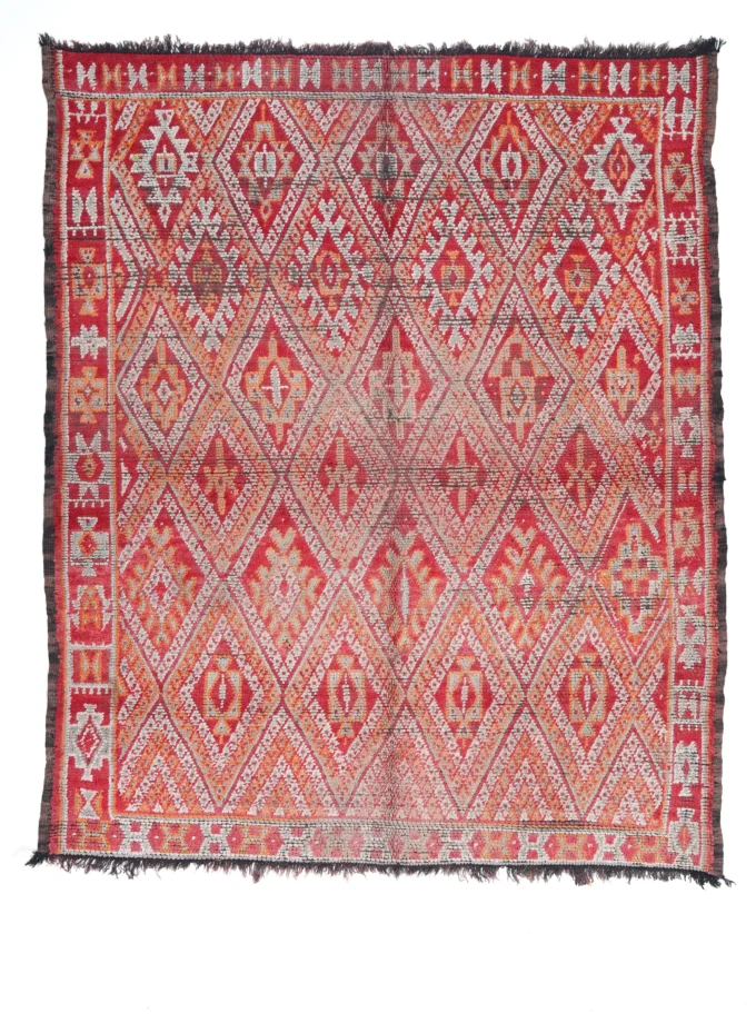 moroccan-berber-rug-handcrafted-artisan-intricate-patterns