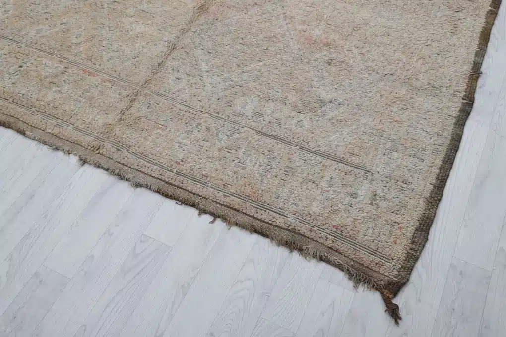 Moroccan vintgae rug, hanmade rug for living room, wool rugs, boujaad rug