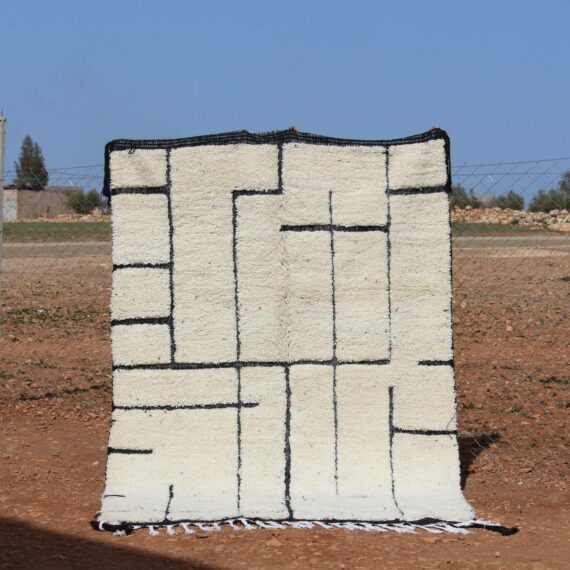 Hand Berber Rug – Authentic Moroccan Artisan Rug