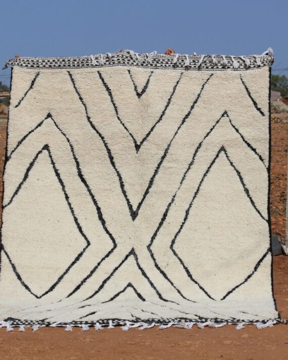 Handcrafted Moroccan Beni Ourain Rug with geometric patterns