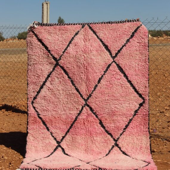 Berber Wool Moroccan Pink Rug with traditional Moroccan patterns