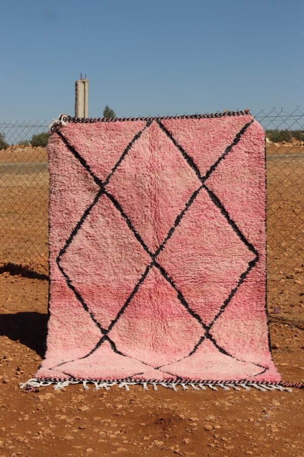 Berber Wool Moroccan Pink Rug with traditional Moroccan patterns