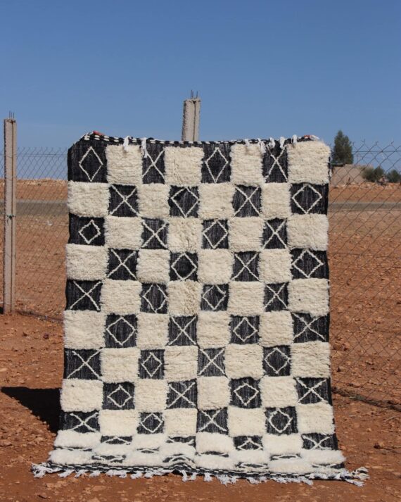 Handmade Black and White Rug with elegant patterns