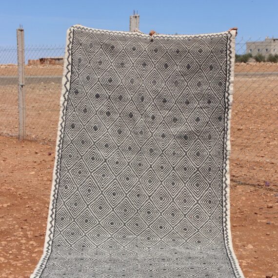 Berber Kilim Gray Rug with timeless gray color