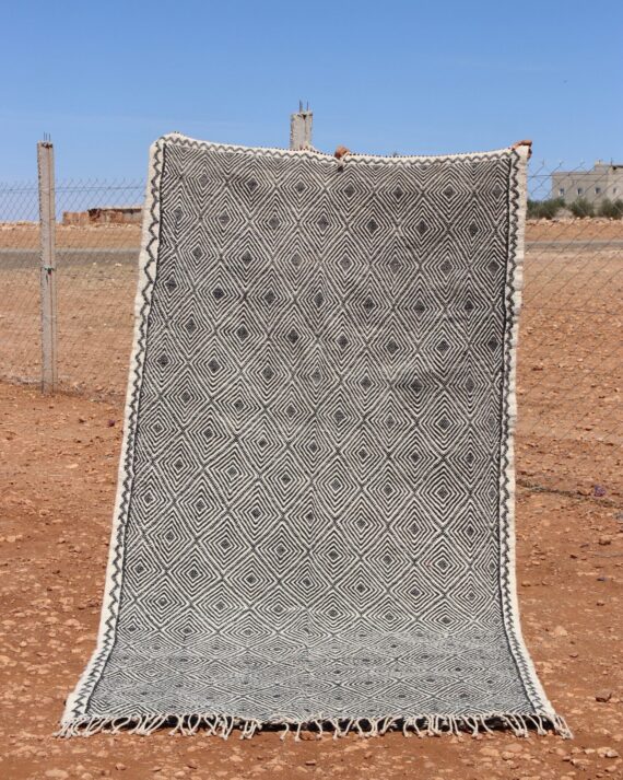 Berber Kilim Gray Rug with timeless gray color