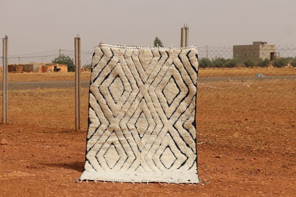 White Rug With Diamond Pattern Diamond Pattern Rug - Moroccan rug area