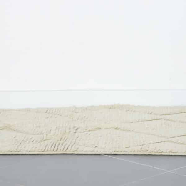 Handmade Moroccan Beni Ouarain Rug with Subtle Diamond Lattice - Image 6
