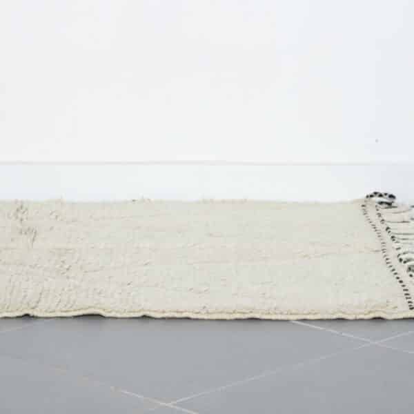 Handmade Moroccan Beni Ouarain Rug - Image 5