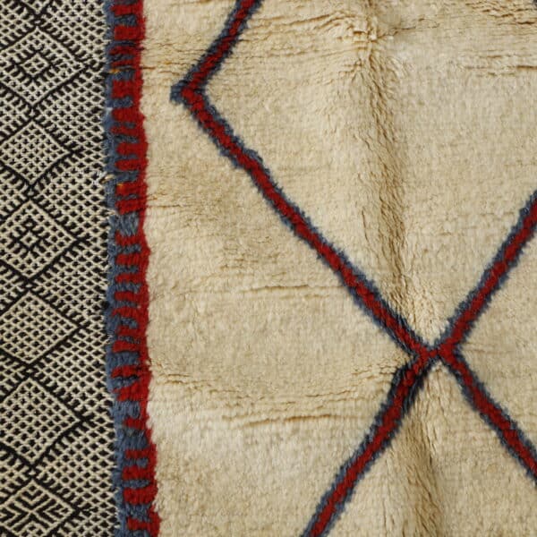 Handmade Moroccan Berber Rug with Diamond Lattice and Decorative Borders - Image 2