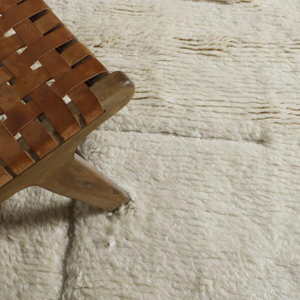 Large Handmade Moroccan Beni Ouarain Rug with Minimalist Geometric Design - Image 8