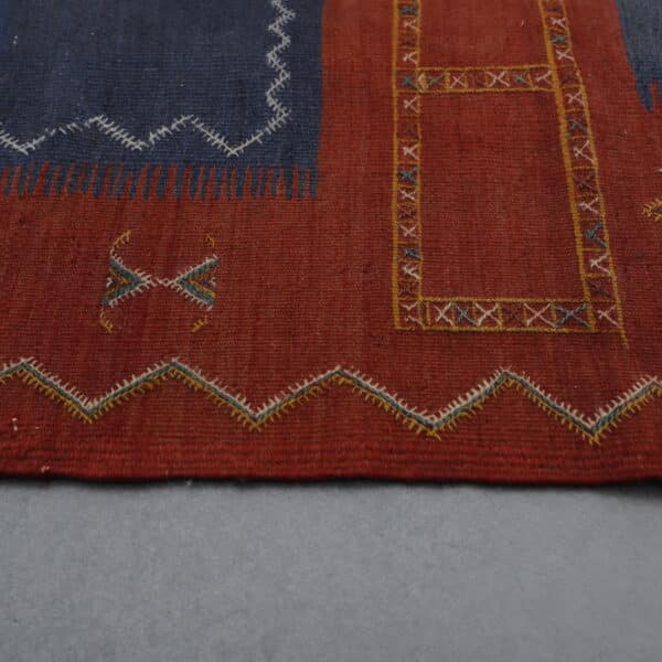 Handwoven Moroccan Kilim with Geometric Panels - Image 7