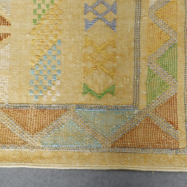 Neutral Moroccan Kilim with Geometric Motifs - Image 3