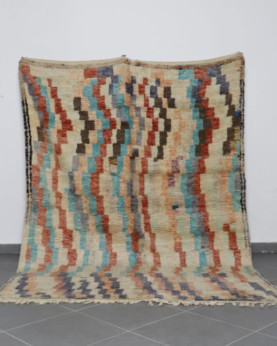 Boujaad Rug 9.5x6.9 Ft handmade in Morocco with Amazigh motifs