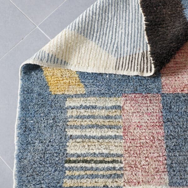 Boujaad Rug 9.4x6.4 Ft – Handmade Moroccan Wool Rug - Image 4