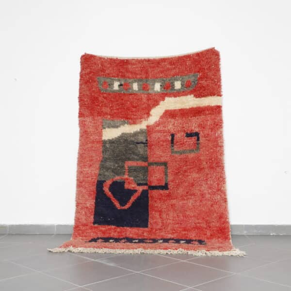 Boujaad Carpet 7.5x5.1 Ft handmade in Morocco with Amazigh motifs