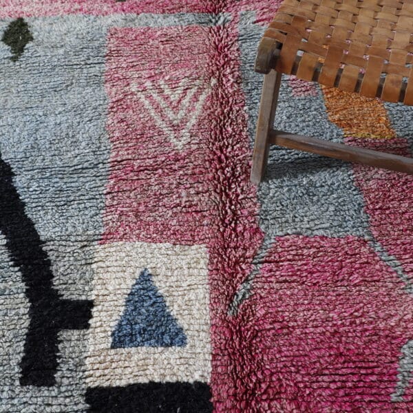 Boujaad Rug 9.5x6.5 Ft – Handmade Moroccan Wool Rug - Image 3