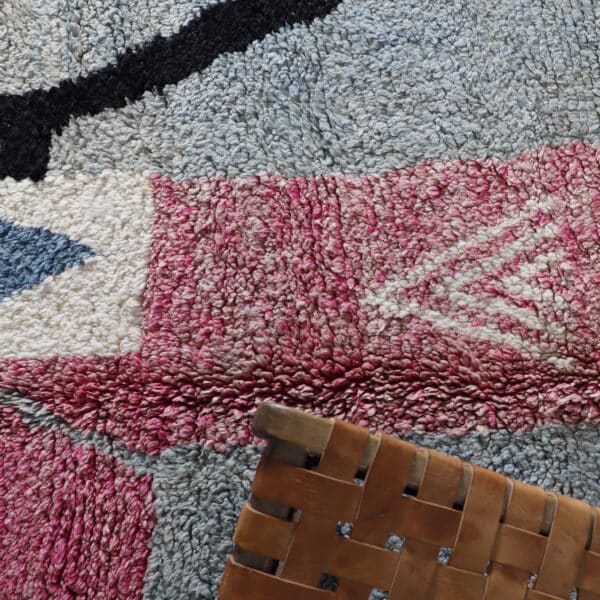 Boujaad Rug 9.5x6.5 Ft – Handmade Moroccan Wool Rug - Image 4