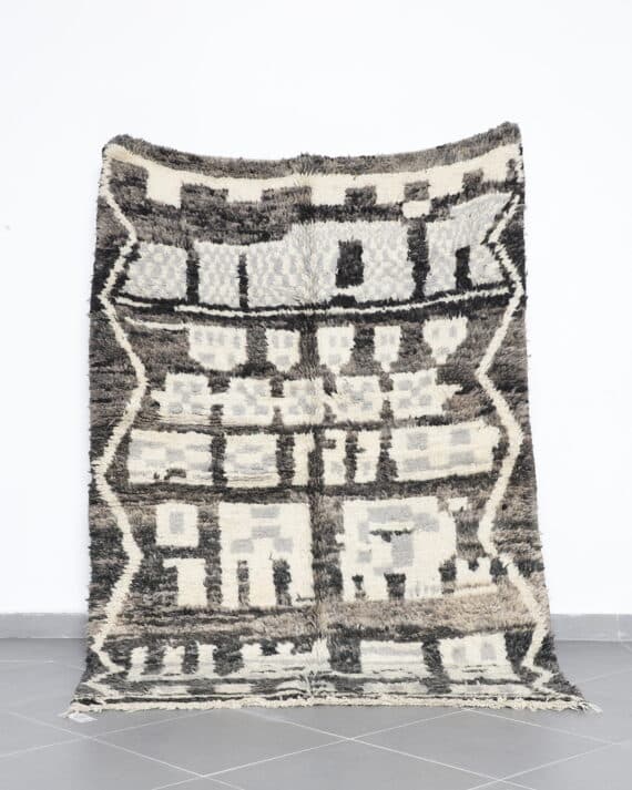 Black and White Boujaad Rug 7.7x5.2 Ft handmade in Morocco