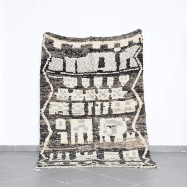 Black and White Boujaad Rug 7.7x5.2 Ft handmade in Morocco