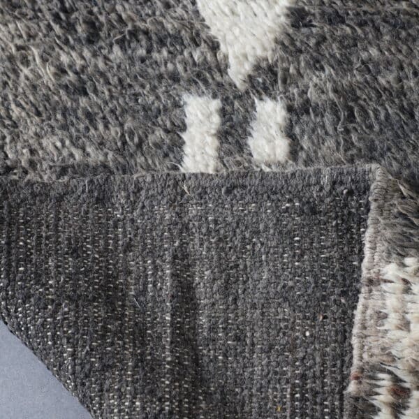 Black and White Boujaad Rug 7.9x4.8 Ft – Handmade Wool - Image 5