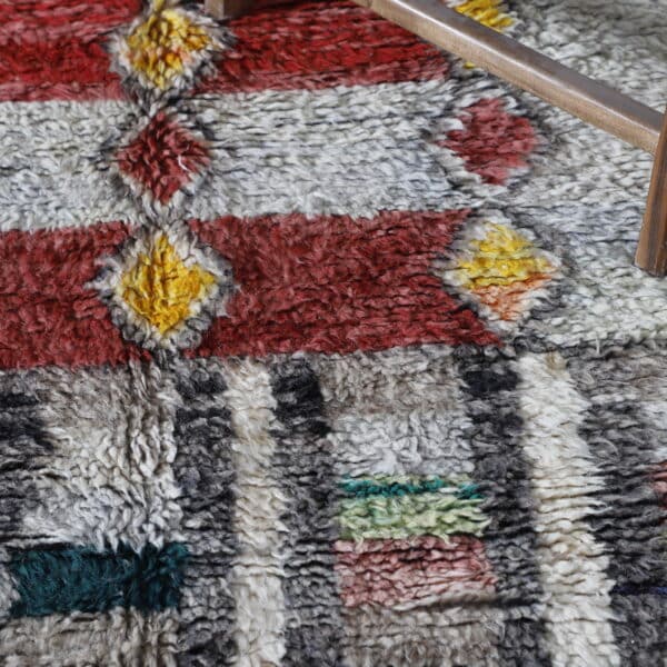 Abstract Boujaad Rug 7.7x5.2 Ft – Handmade Moroccan Wool - Image 4