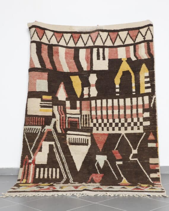 Vintage Boujaad Rug 8.4x5.6 Ft handmade in Morocco with tribal Amazigh motifs
