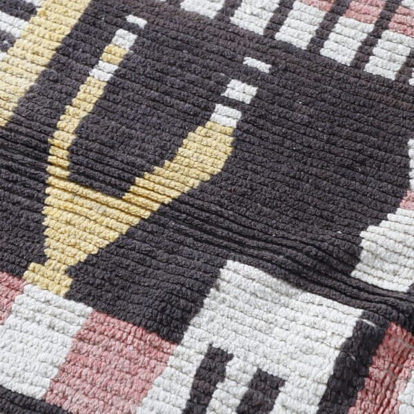 Vintage Boujaad Rug 8.4x5.6 Ft – Handmade Moroccan Wool - Image 4