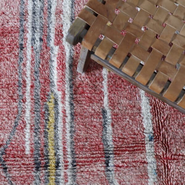 Abstract Boujaad Rug 8.7x5.3 Ft – Handmade Moroccan Wool - Image 5