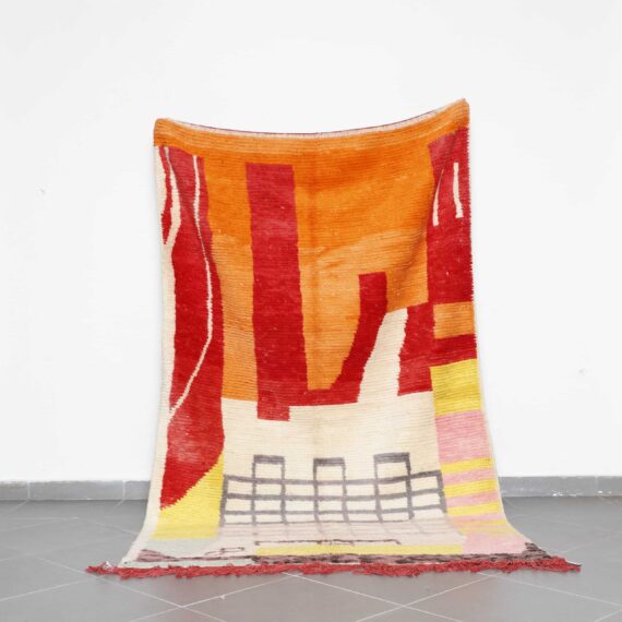 Boujaad Rug 8.9x5.4 Ft handmade in Morocco with Amazigh motifs