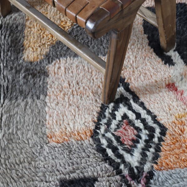 Abstract Boujaad Rug 8.8x6.2 Ft – Handmade Moroccan Wool - Image 3