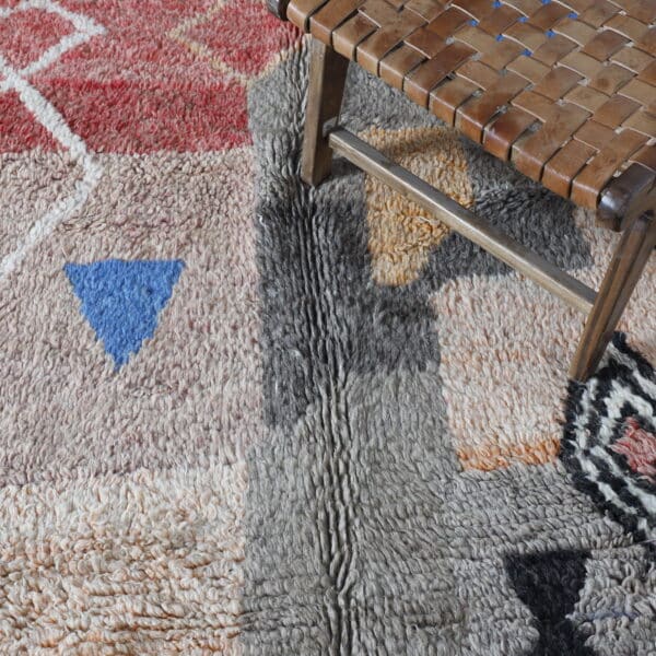 Abstract Boujaad Rug 8.8x6.2 Ft – Handmade Moroccan Wool - Image 4