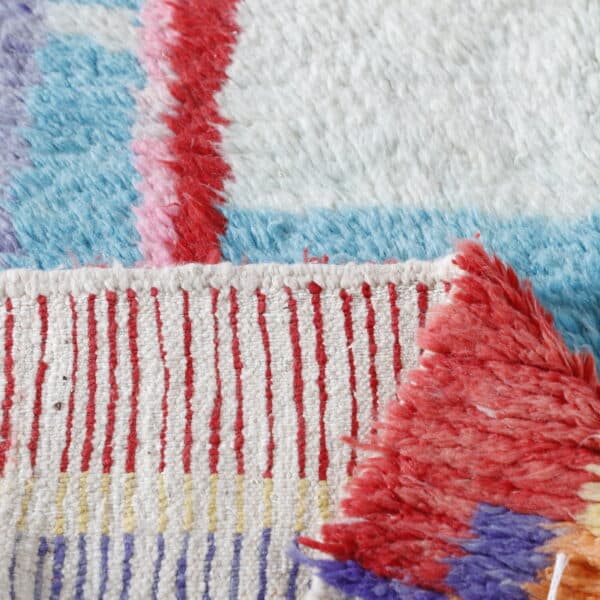 Abstract Boujaad Rug 8.5x5.6 Ft – Handmade Moroccan Wool - Image 4