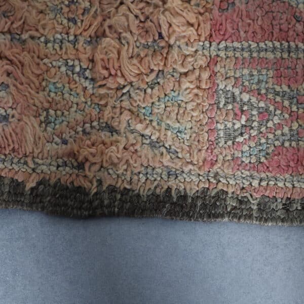 Vintage Beni Mguild 9.5x6.1 Ft – Handknotted Moroccan Wool Rug - Image 3
