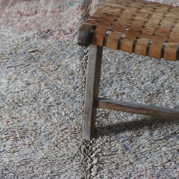 Vintage Beni Mguild 9.8x5.7 Ft – Handknotted Moroccan Wool - Image 5