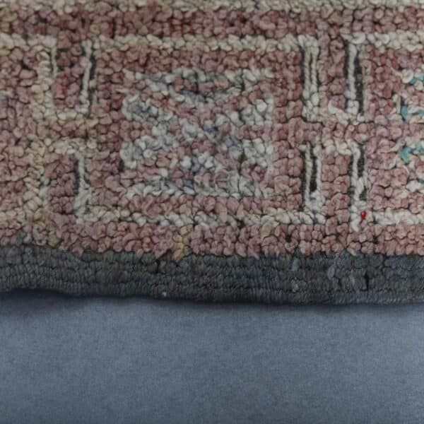 Vintage Beni Mguild 9.8x5.7 Ft – Handknotted Moroccan Wool - Image 6