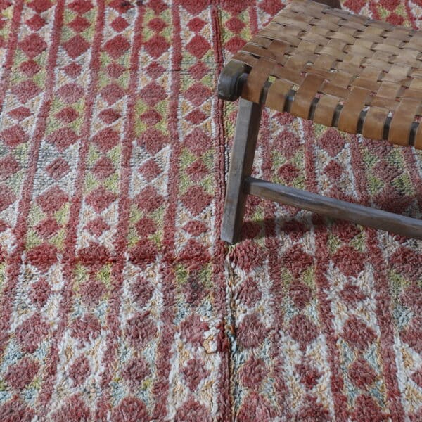 Vintage Beni Mguild 8.5x5.6 Ft – Handknotted Moroccan Wool Rug - Image 2