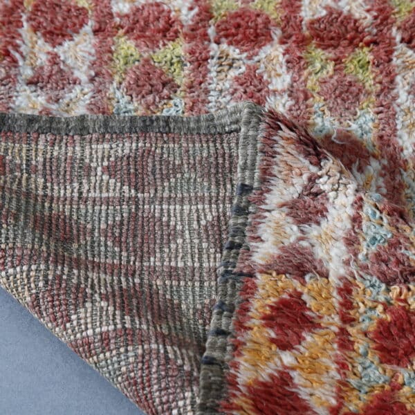 Vintage Beni Mguild 8.5x5.6 Ft – Handknotted Moroccan Wool Rug - Image 3