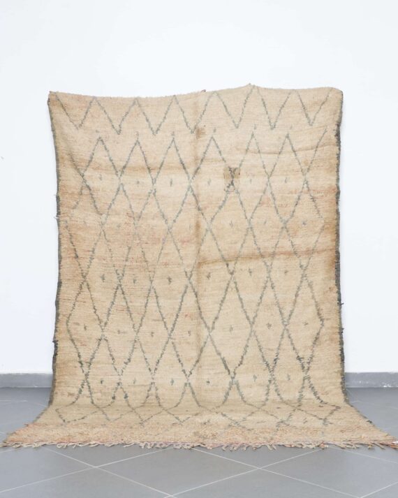 Vintage Oulmes Rug 10.0x6.3 Ft handknotted in Morocco with faded cream tribal motifs