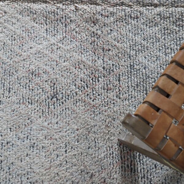 Vintage Beni Mguild 9.6x6.8 Ft – Handknotted Moroccan Wool Rug - Image 3