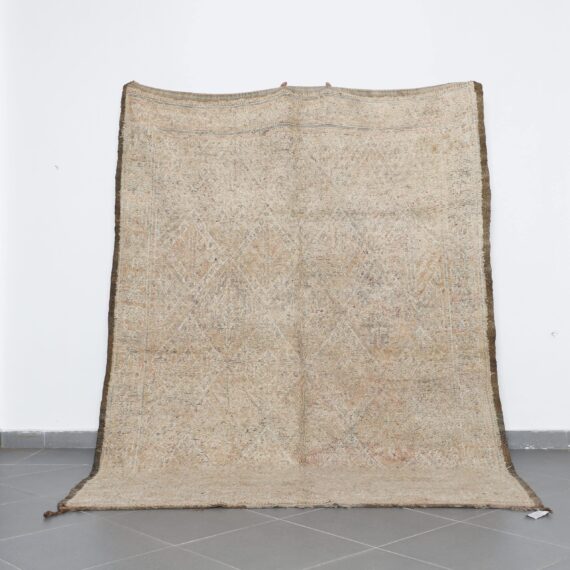 Vintage Beni Mguild 9.0x6.7 Ft handknotted in Morocco with Amazigh motifs