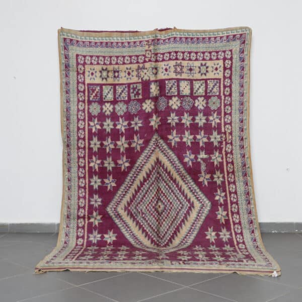 Vintage Boujaad Rug 9.5x6.0 Ft handknotted in Morocco with Amazigh motifs
