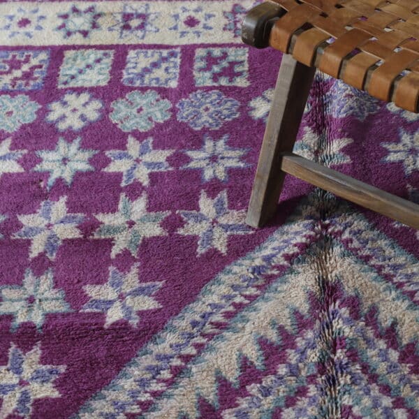 Vintage Boujaad Rug 9.5x6.0 Ft – Handknotted Moroccan Wool - Image 3