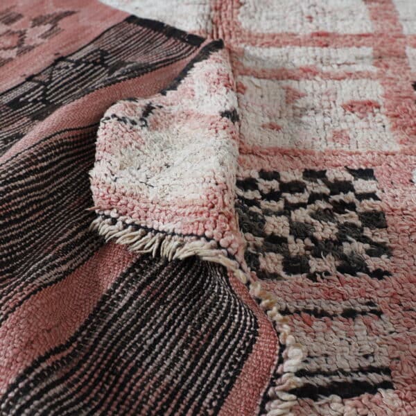 Vintage Boujaad Square 7.2x5.4 Ft – Handknotted Moroccan Wool - Image 4