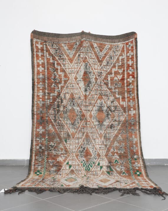 Vintage Zayan Rug 8.9x5.6 Ft handknotted in Morocco with tribal motifs