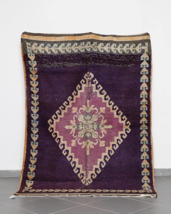 Vintage Boujaad Carpet 8.0x5.5 Ft handknotted in Morocco with mauve Amazigh motifs