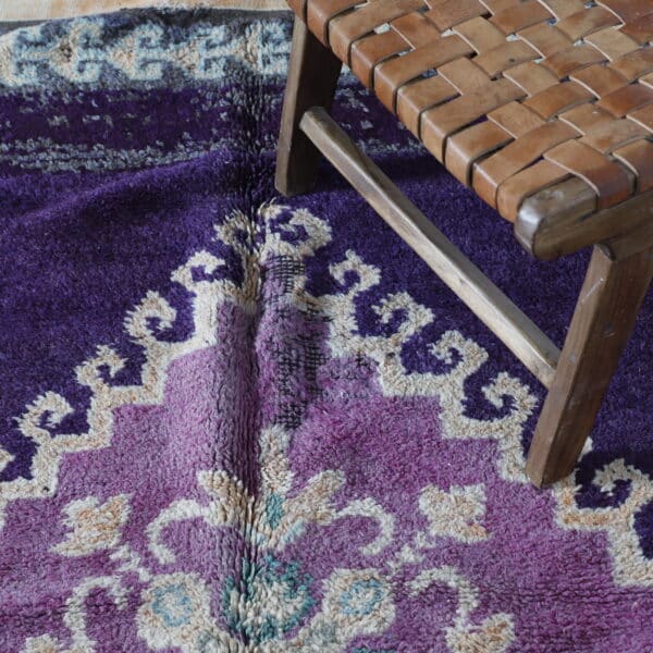 Vintage Boujaad Carpet 8.0x5.5 Ft – Handknotted Mauve Wool Rug - Image 4