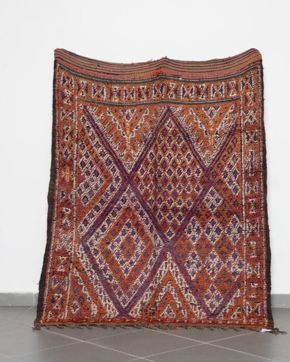 Vintage Zayan Rug 6.9x4.5 Ft handknotted in Morocco with Berber tribal motifs