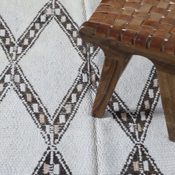 Vintage Marmoucha Rug 8.0x5.3 Ft – Handknotted Wool Art - Image 2