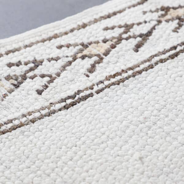 Vintage Marmoucha Rug 8.0x5.3 Ft – Handknotted Wool Art - Image 4