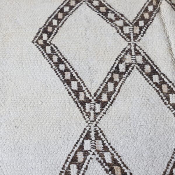 Vintage Marmoucha Rug 8.0x5.3 Ft – Handknotted Wool Art - Image 6